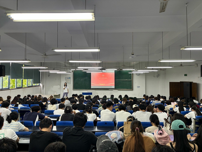 新闻照4_副本.jpg