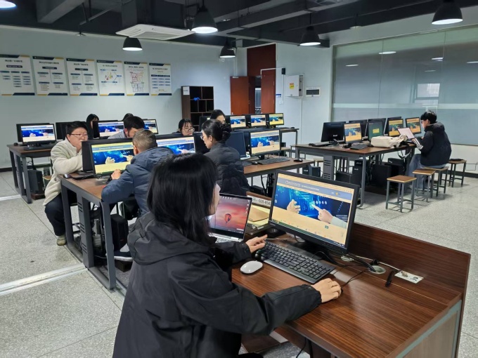 8AA365BDB41812CC22D370290AF1D4E3_副本.jpg 8AA365BDB41812CC22D370290AF1D4E3_副本.jpg